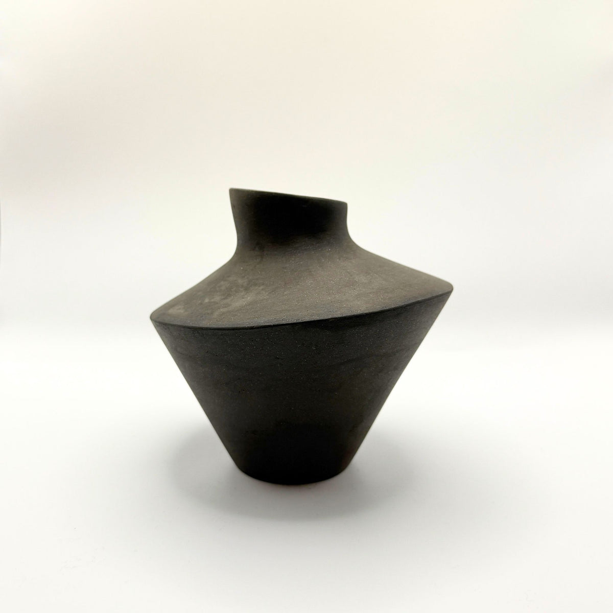 Slant Pot No. 28 by Suann Davin
